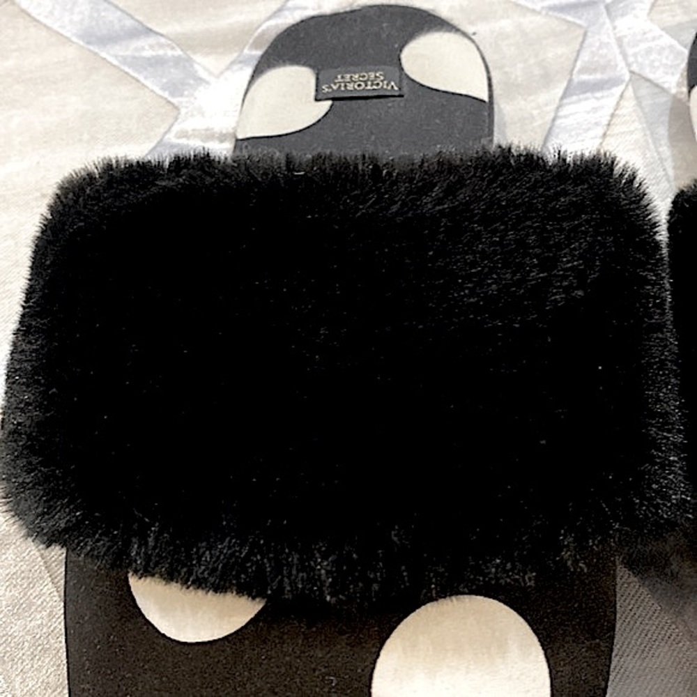 Victoria’s Secret Black Retro Pinup Polka Dot SZ S Faux Fur Smooth Satin Slipper - Picture 4 of 8